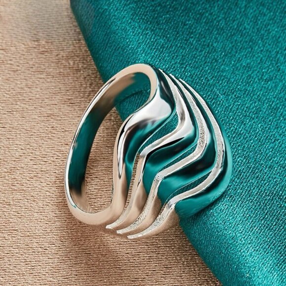 NWT S925 Sterling Silver Statement Wide Four Wave Ring Women’s Sz.8 - Picture 5 of 12